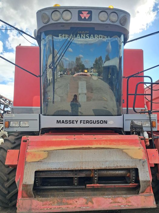 Продам уомбайн Massey Ferguson 7278