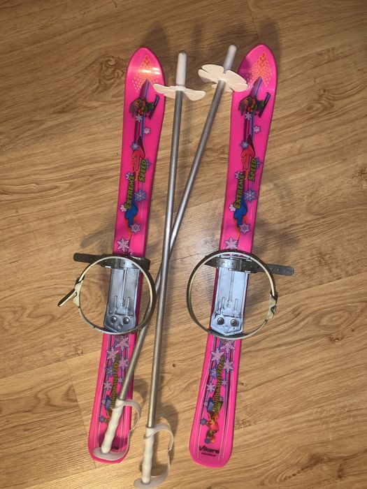 Narty 70cm dla dziecka, kijki, wiązania na buty