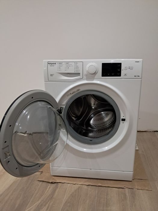Máquina de lavar e secar roupa Hotpoint 8kg/6kg