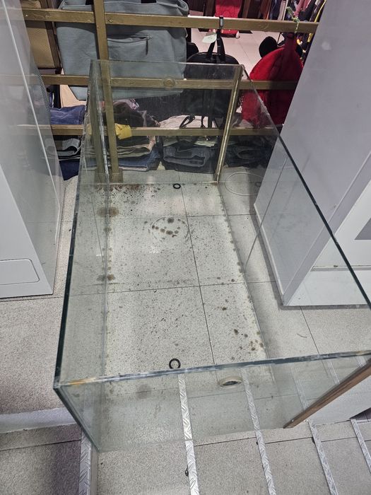 Vendo aquário usado
