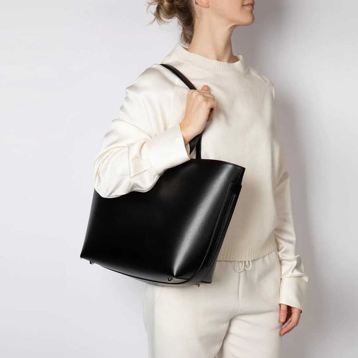 Tote Bag Preta de Couro Vegan