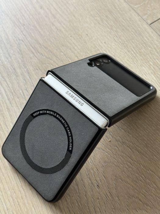Samsung Galaxy Z Flip3
