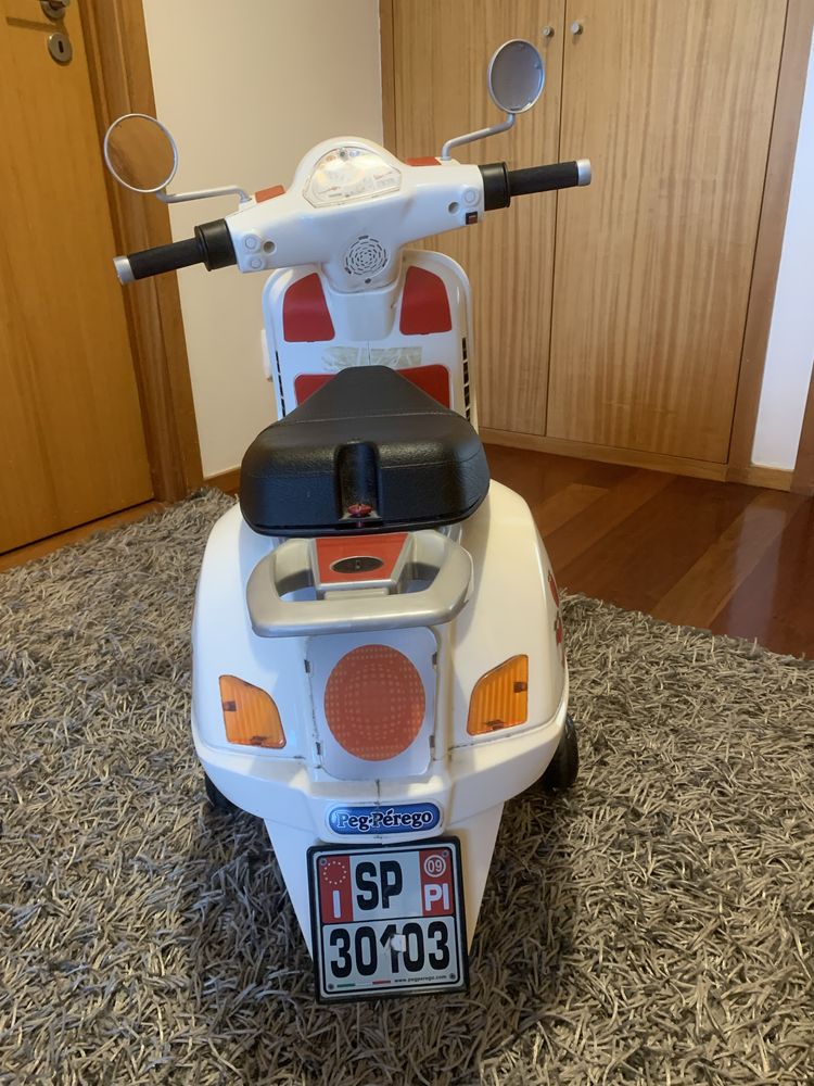 Mota Vespa 12v Peg Perego