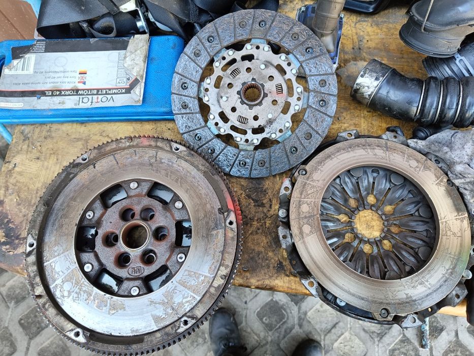 Kompletne sprzęgło VW Audi Skoda CFG 2.0tdi Dwumas Docisk Tarcza Wysył