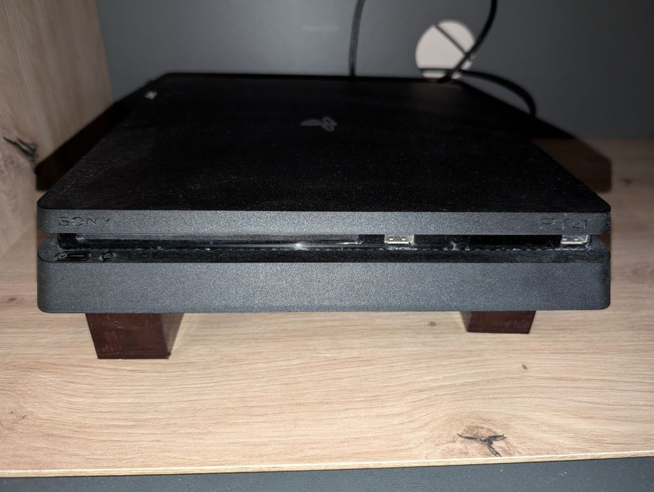 Продаю свою Playstation 4 500 gb