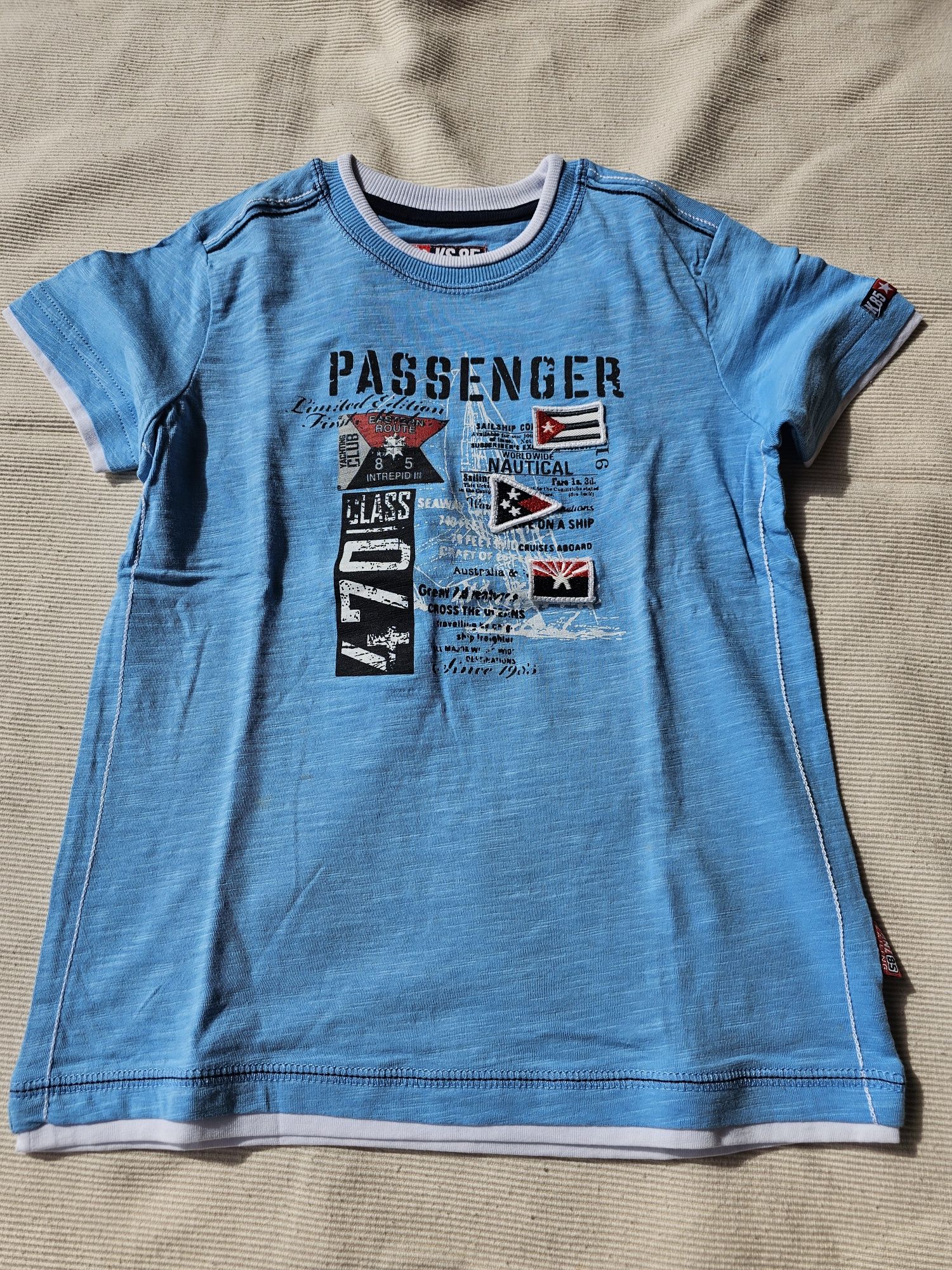 T shirts de menino 5 Anos novas com etiqueta