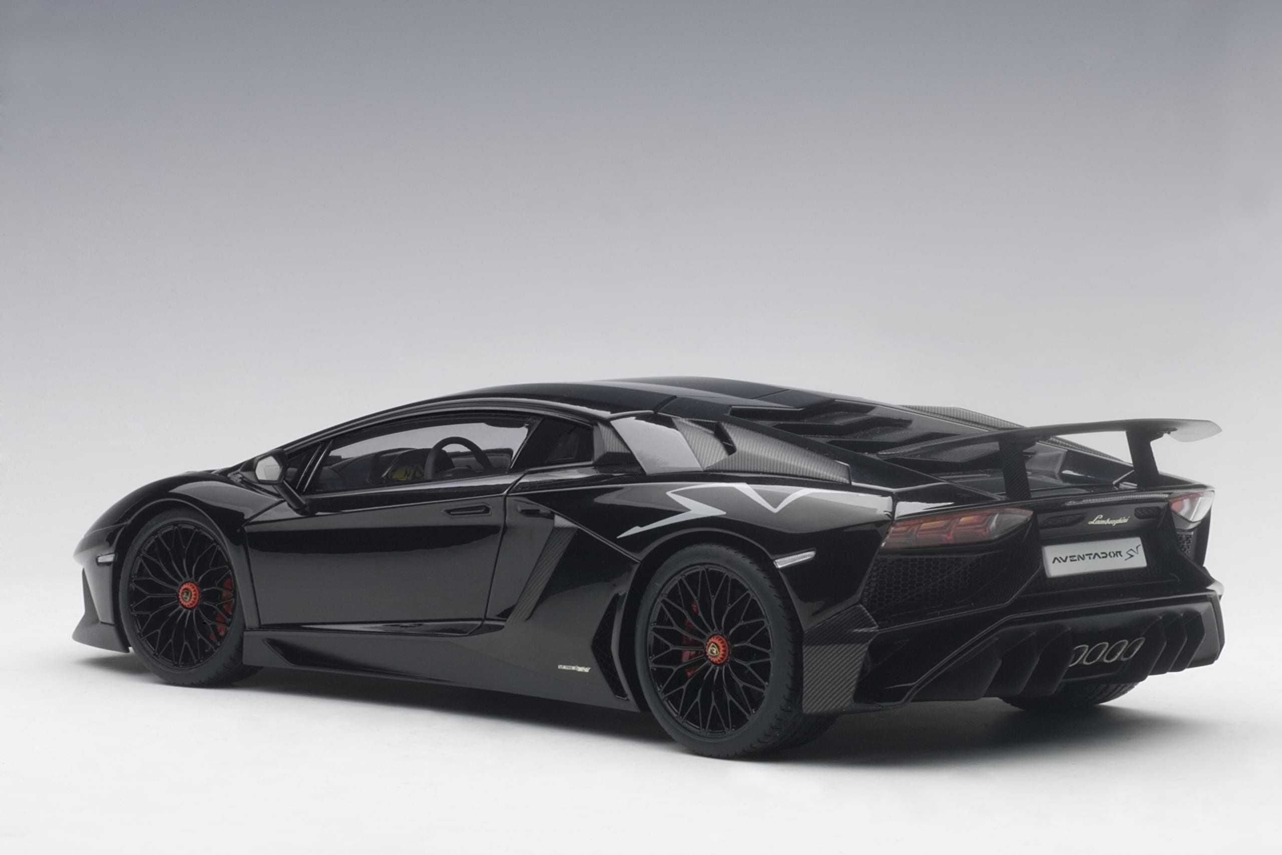 1:18 AUTOart Lamborghini Aventador LP750-4 SV 2015 black