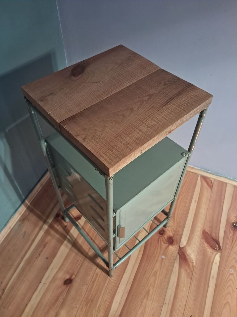 Szafka przyłóżkowa PRL metalowa Loft