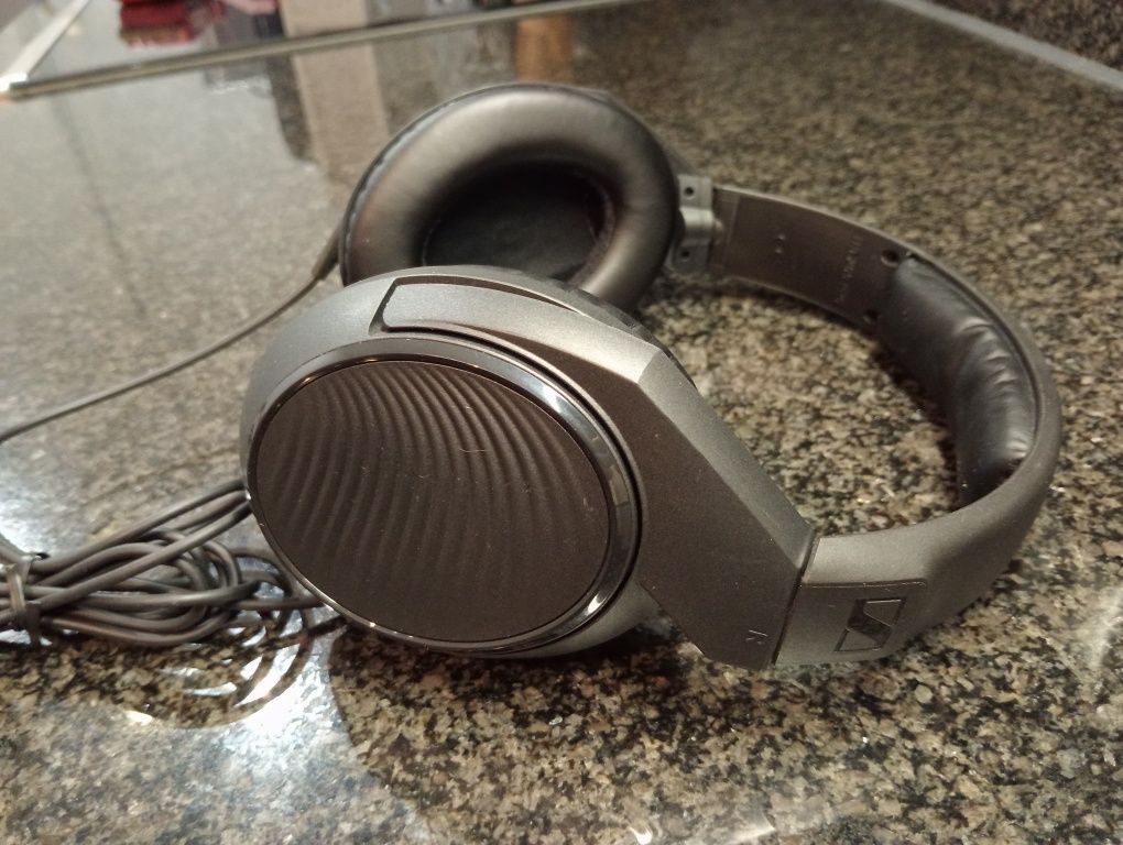 Auscultadores Sennheiser HD-200 Pro (NOVOS)