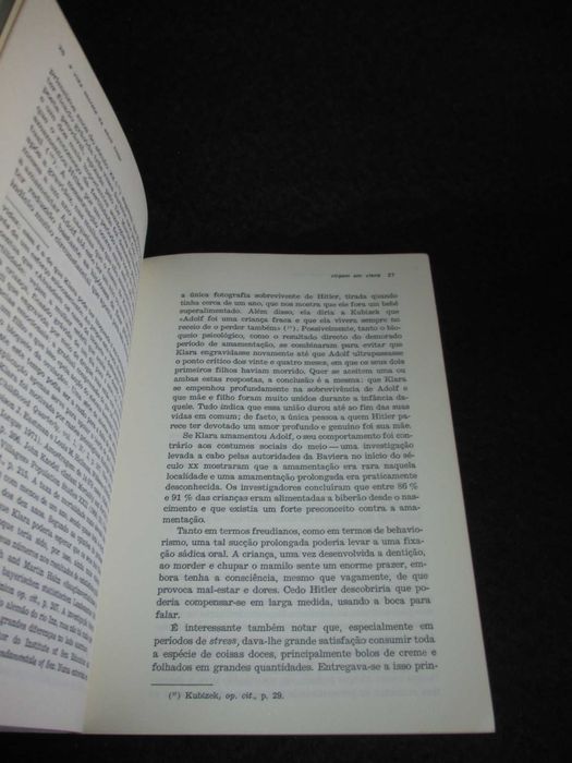 Livro A Vida Secreta de Adolf Hitler David Lewis