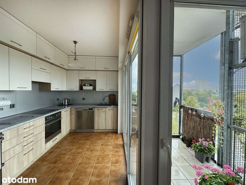 Tychy Centrum – 3 pokoje, balkon z widokiem, klimatyzacja, od zaraz