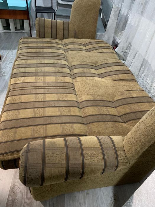 Пропродам диван в не пошаному стані