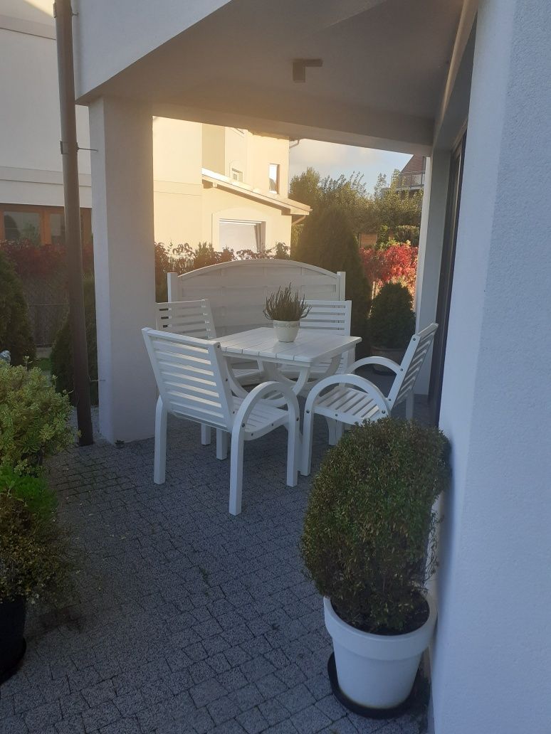 Apartament czteroosobowy wolny termin 05-19.07na parterze. Zapraszamy