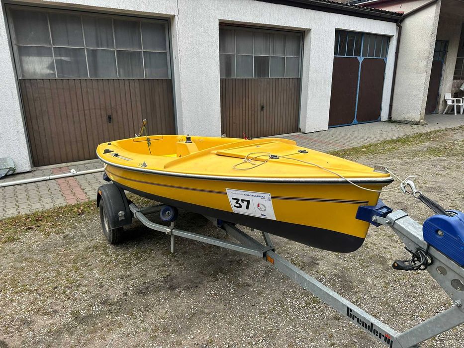 Żaglówka otwarto-pokładowa FLYING BEE, jacht, OMEGA, 470, 420, zefir