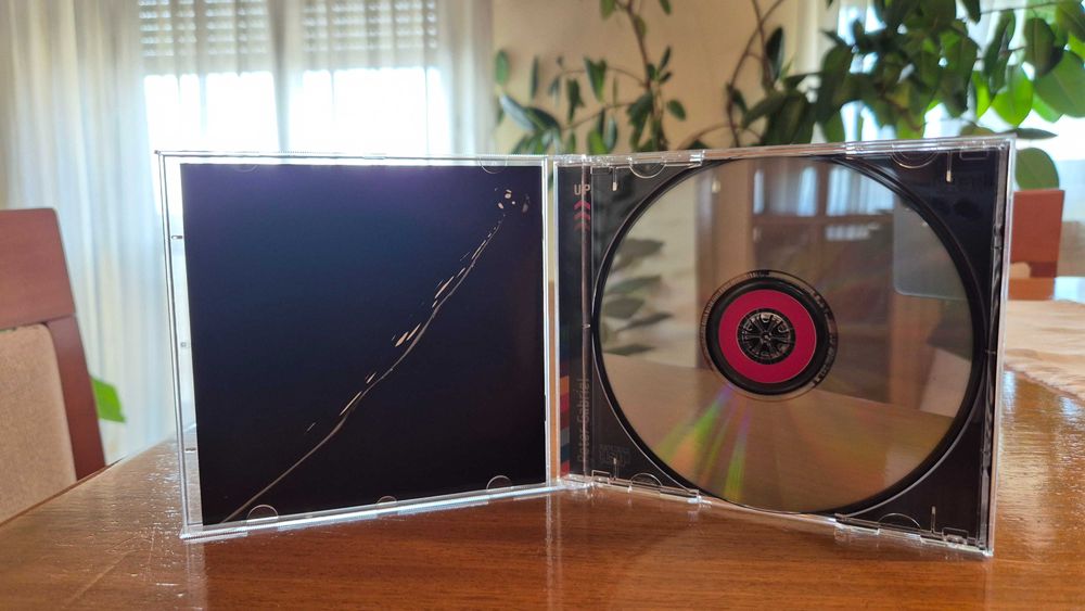 Vendo CD de música "Up", do fabuloso PETER GABRIEL !