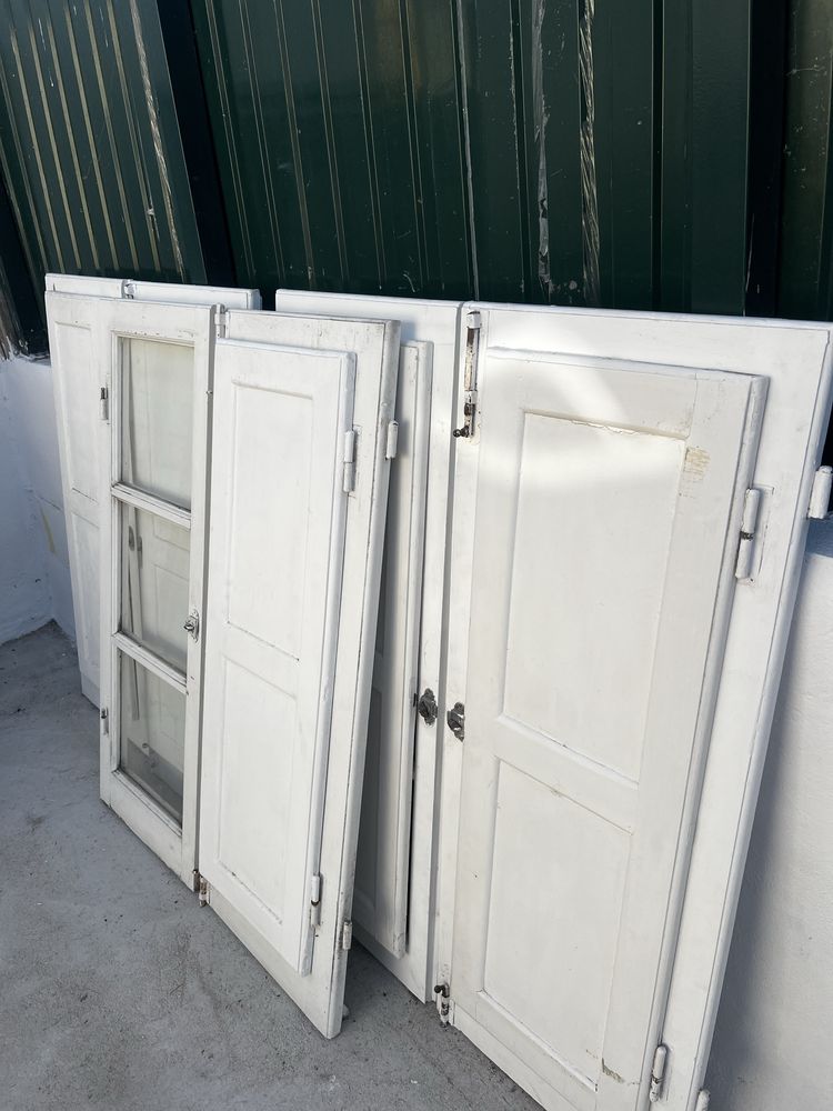 Portas e janelas madeira