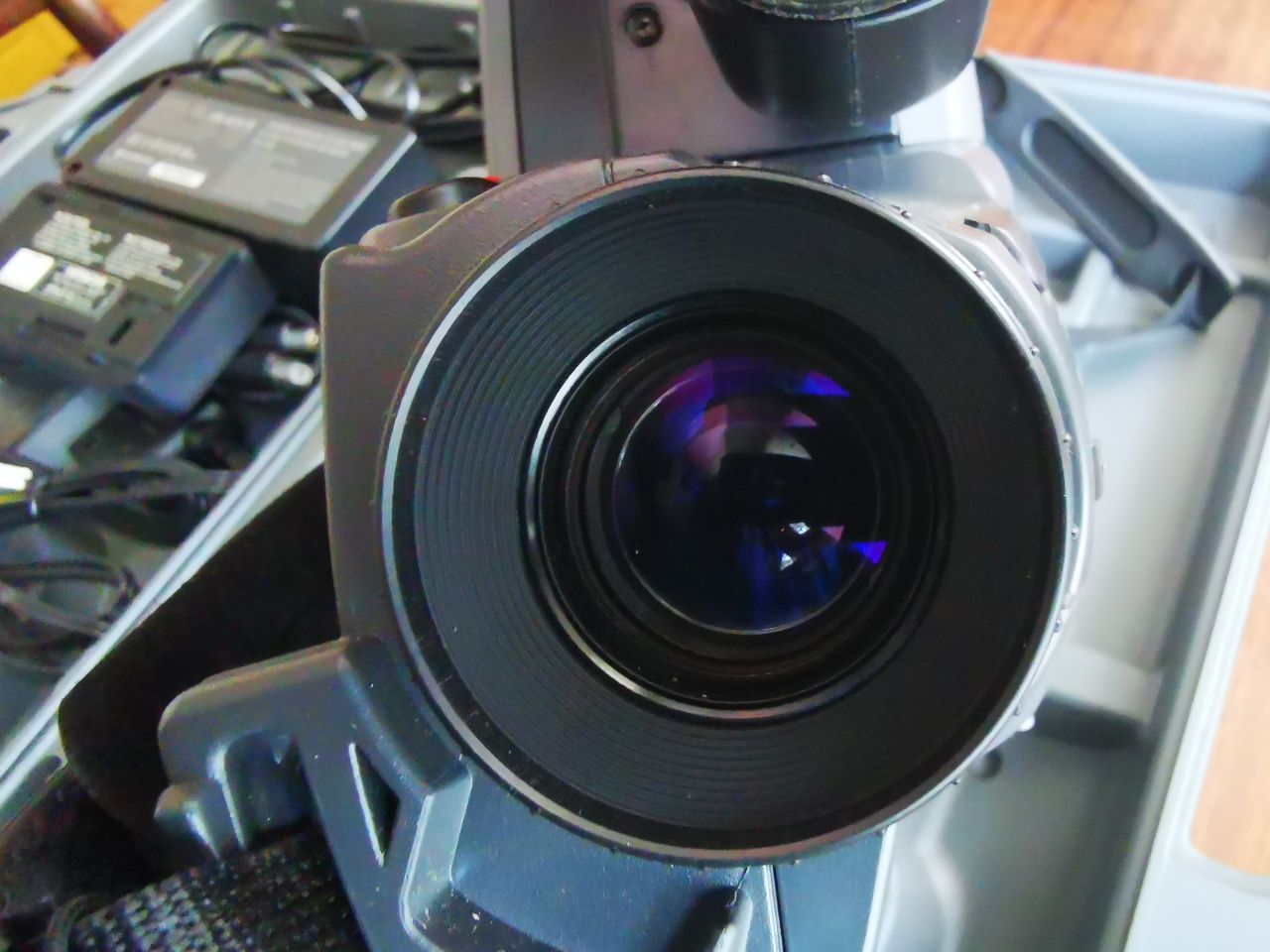 Видеокамера Hitachi vm 2780e в идеальном состоянии.