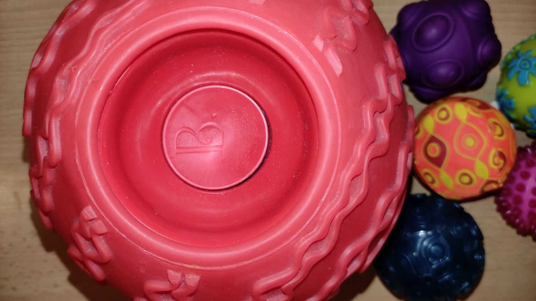 B.Toys Kula Sensoryczna - Zestaw Piłek Ballyhoo Balls Bx1153
