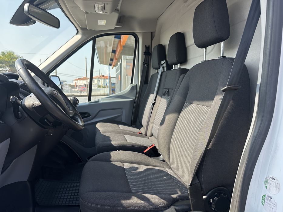 Ford Transit Maxi