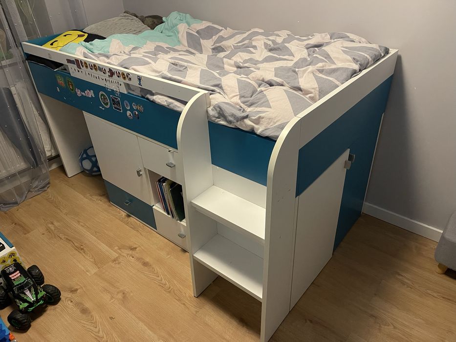 Łóżko do pokoju dziecka