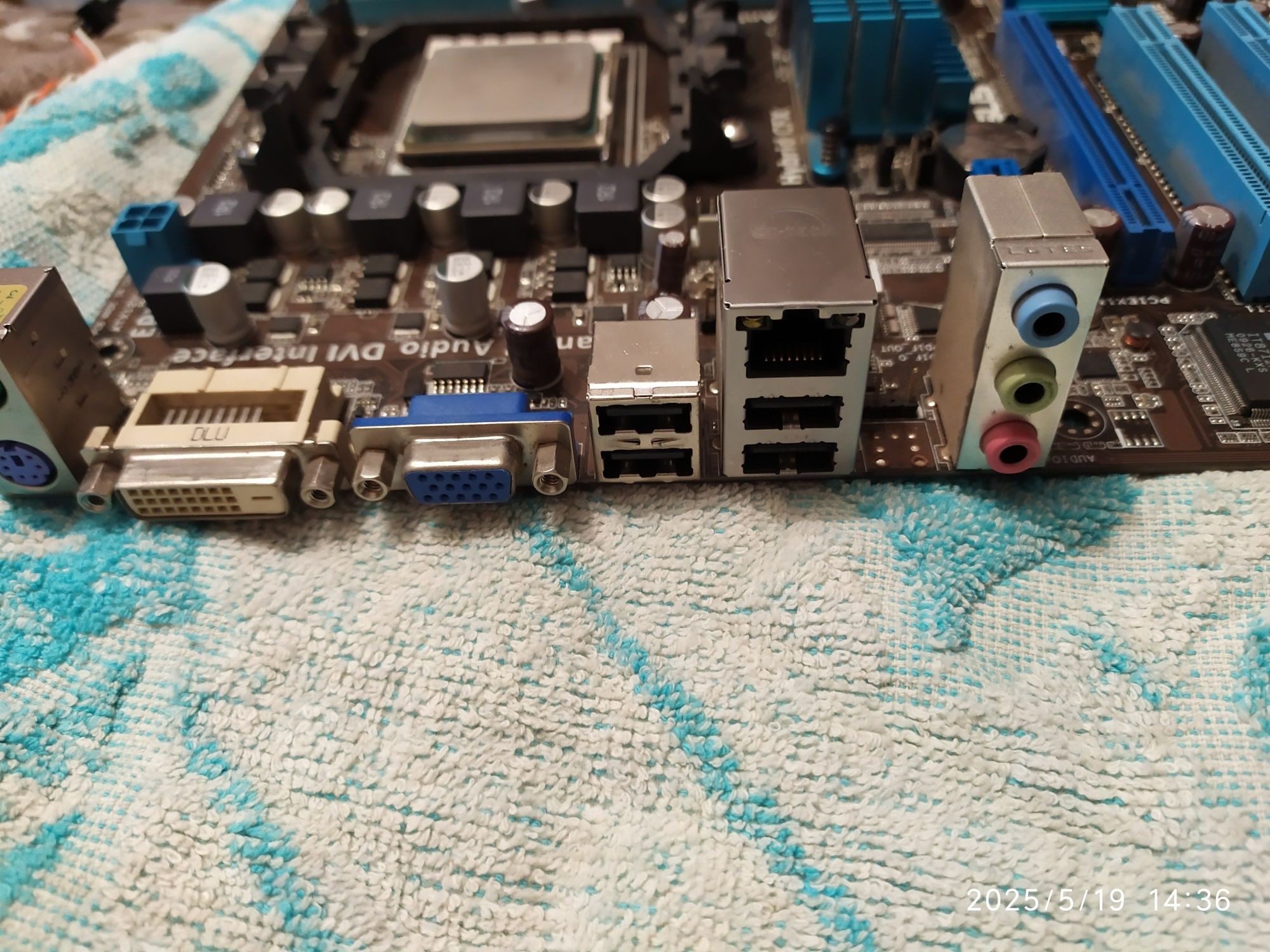 Плата AM 3 Socket DDR3   Asus M4A78LT-M LE AM 3 Socket DDR3