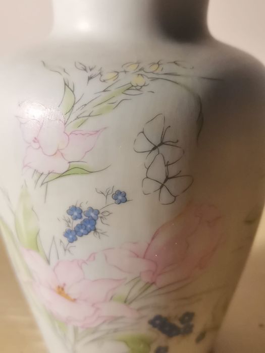 * Jarra em porcelana  *