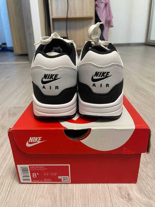 Продаю кросівки Nike AirMax 1 розмір 42(26.5см)