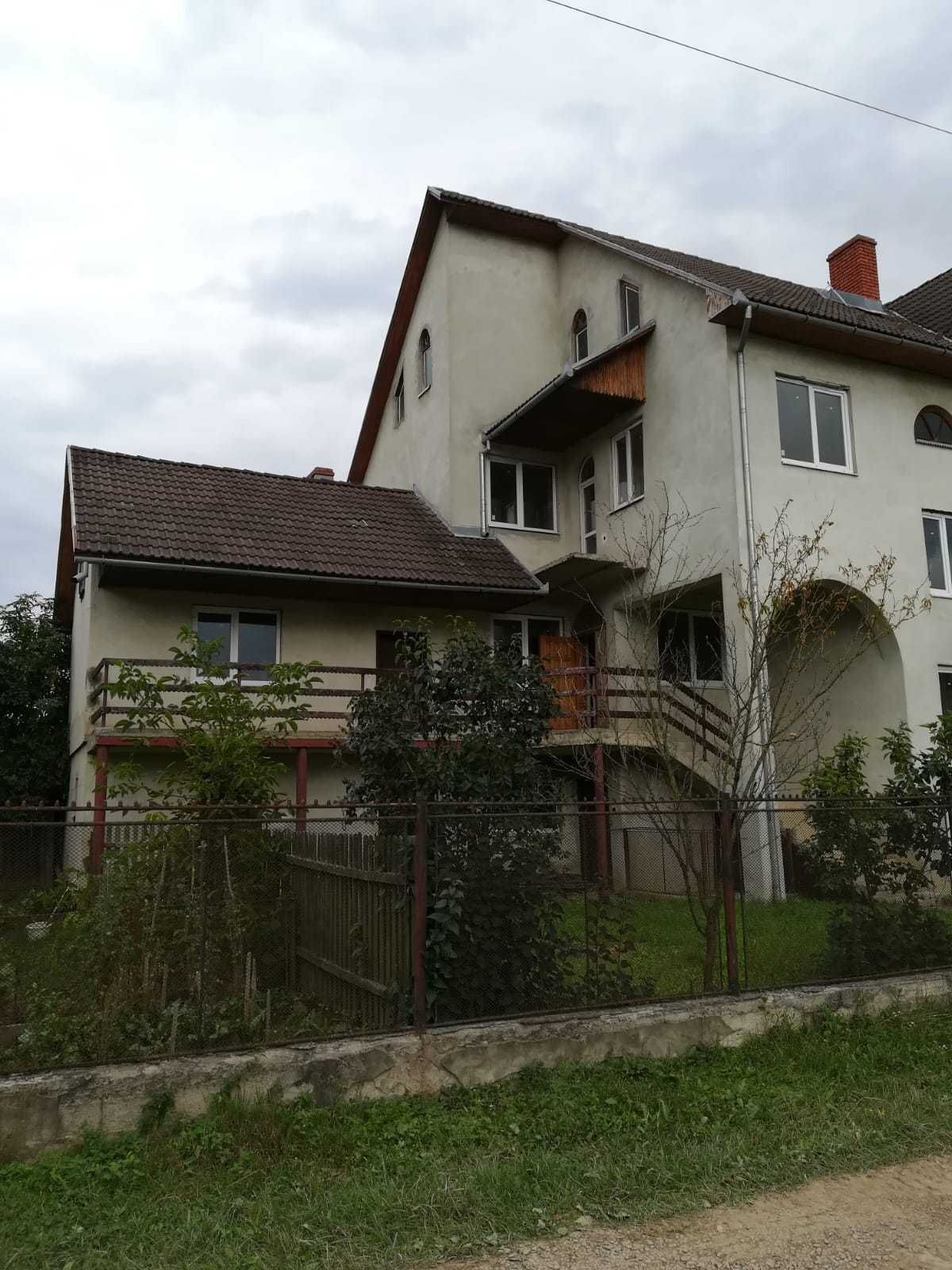 Будинок в м.Свалява