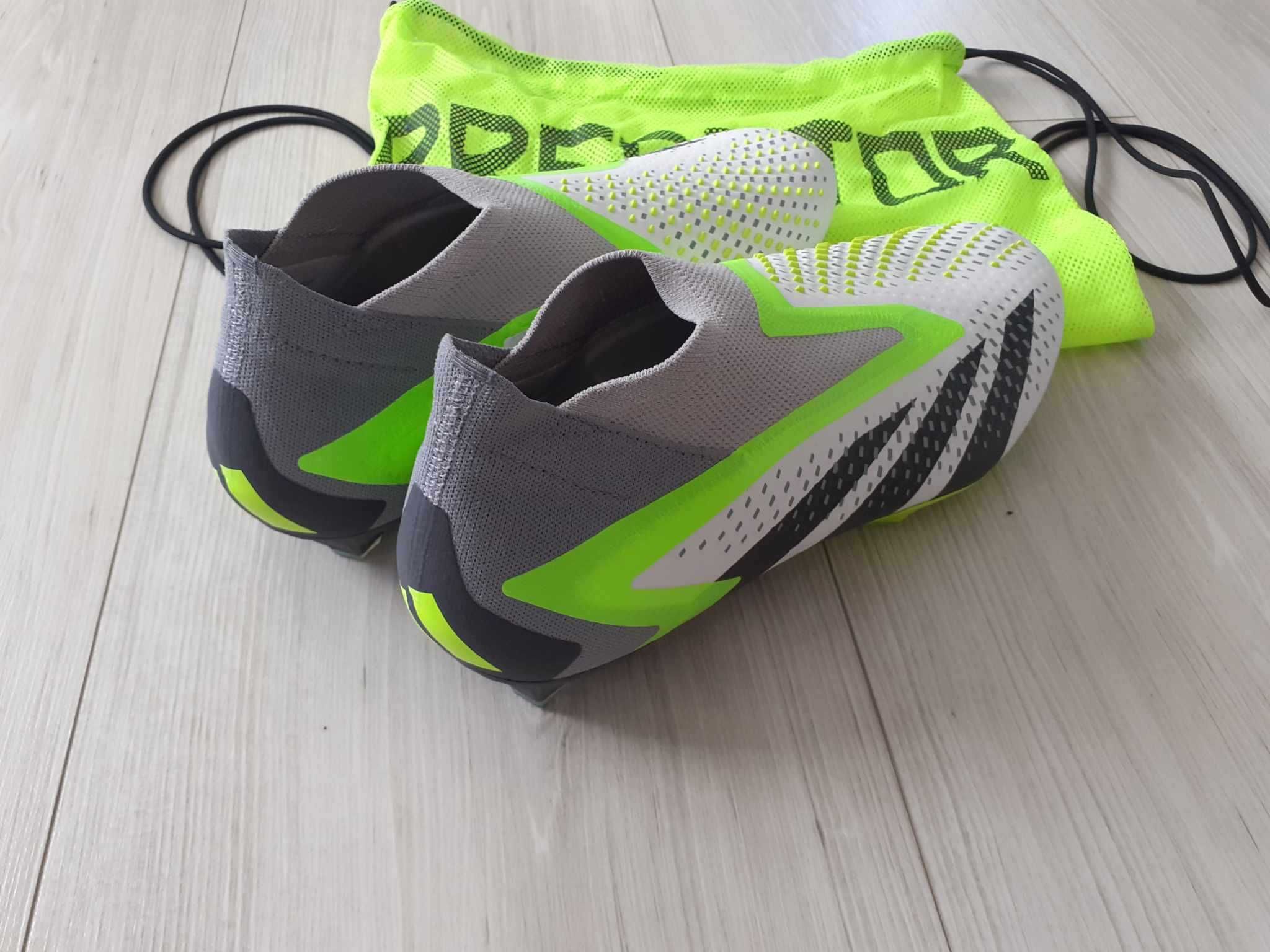Profesjonalne buty piłkarskie korki Adidas Predator Accuracy+ FG r. 44