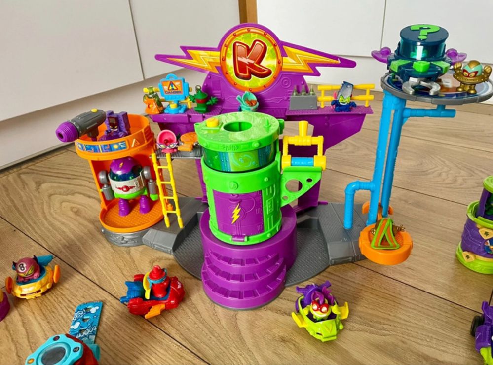 Super zings samochody stacja zegarek