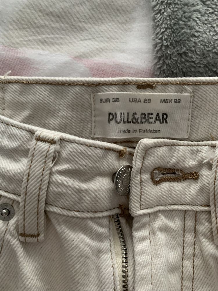 Calcas pull and bear