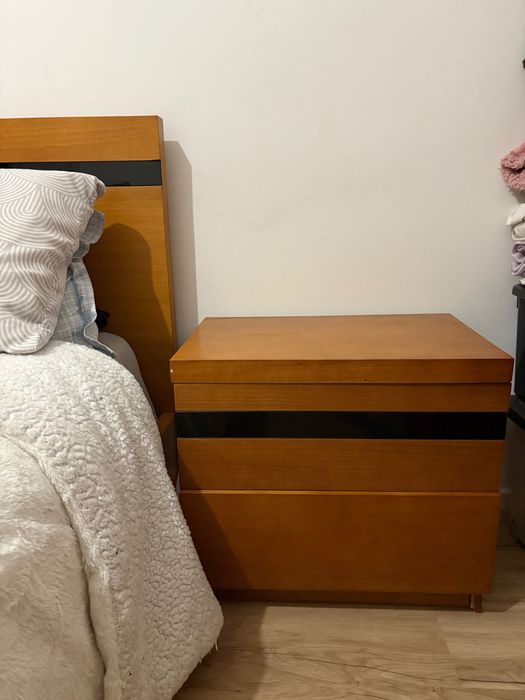 Quarto completo em madeira