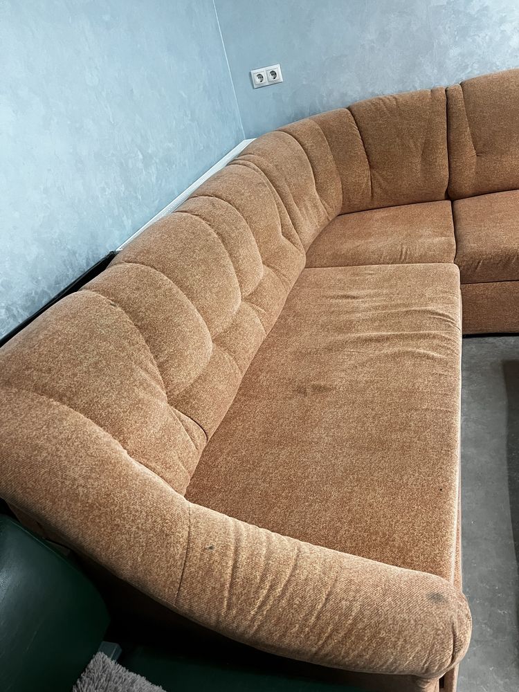 Продам спальный диван
