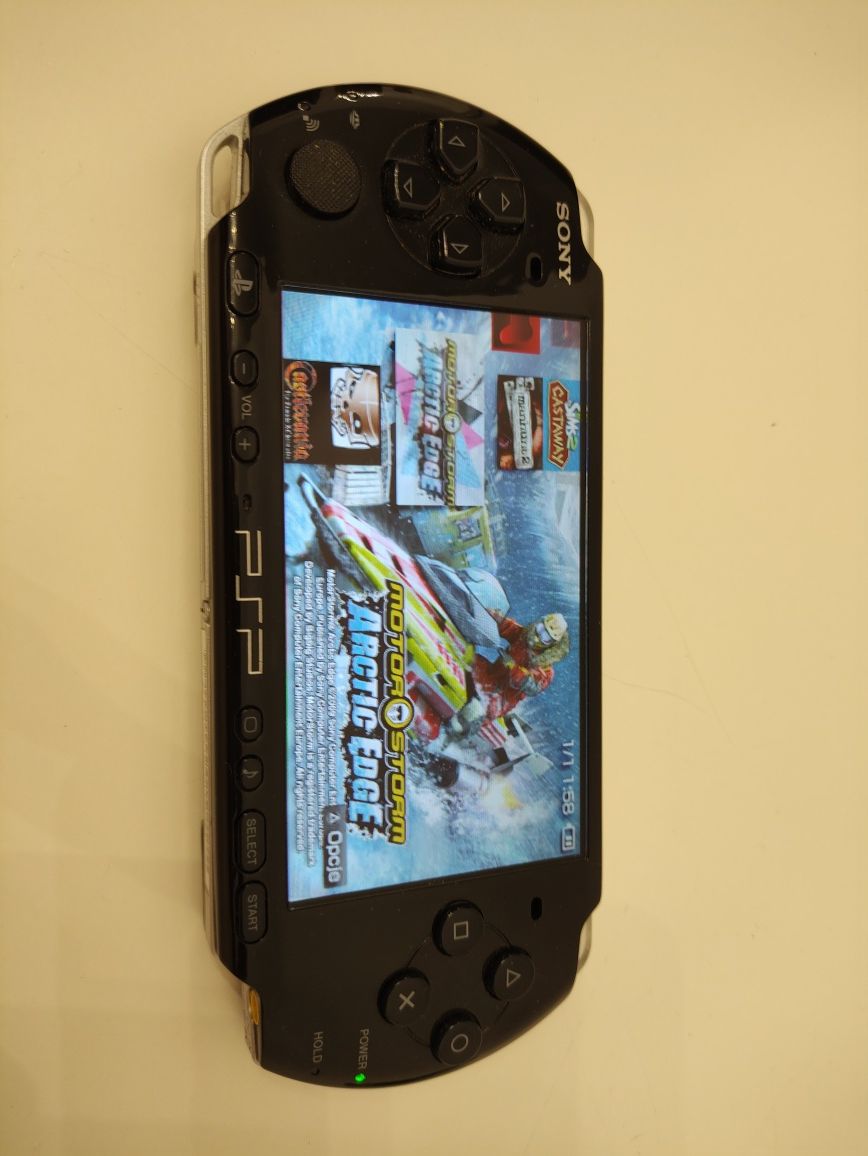 Sprzedam PSP model z Wi-Fi z Grami