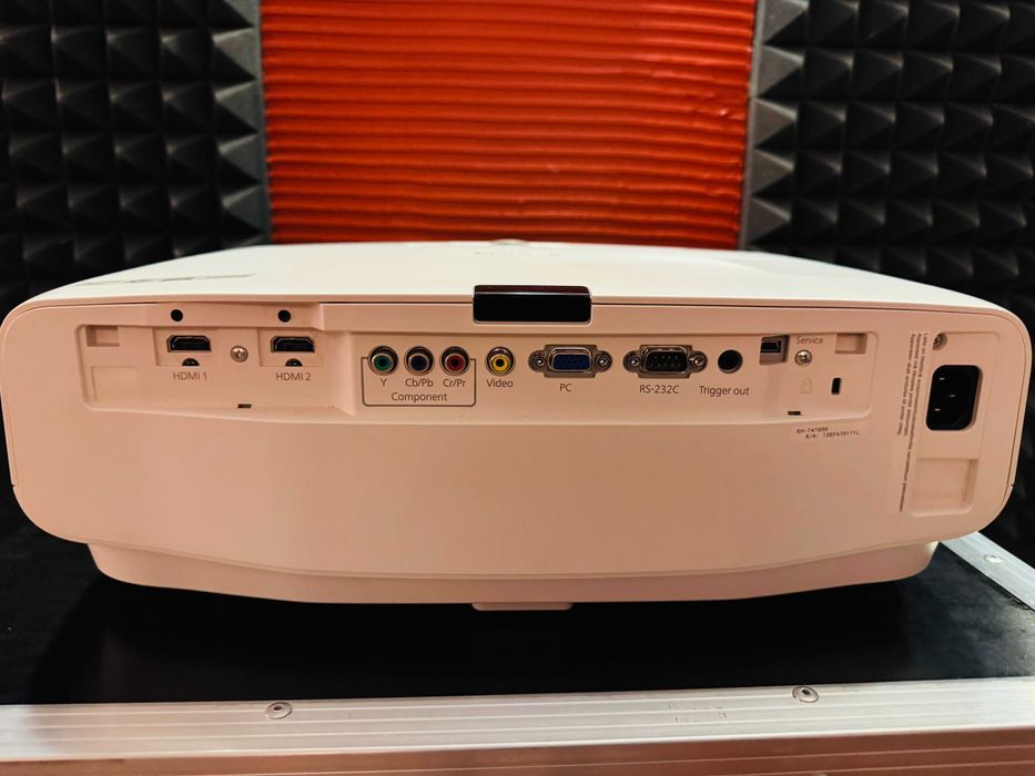 Projektor EPSON EW-TW7200