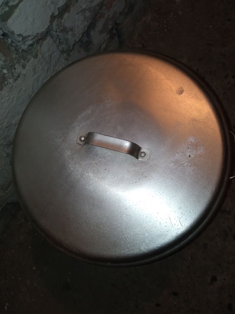 pojemnik  aluminiowy na sok z okresu prl