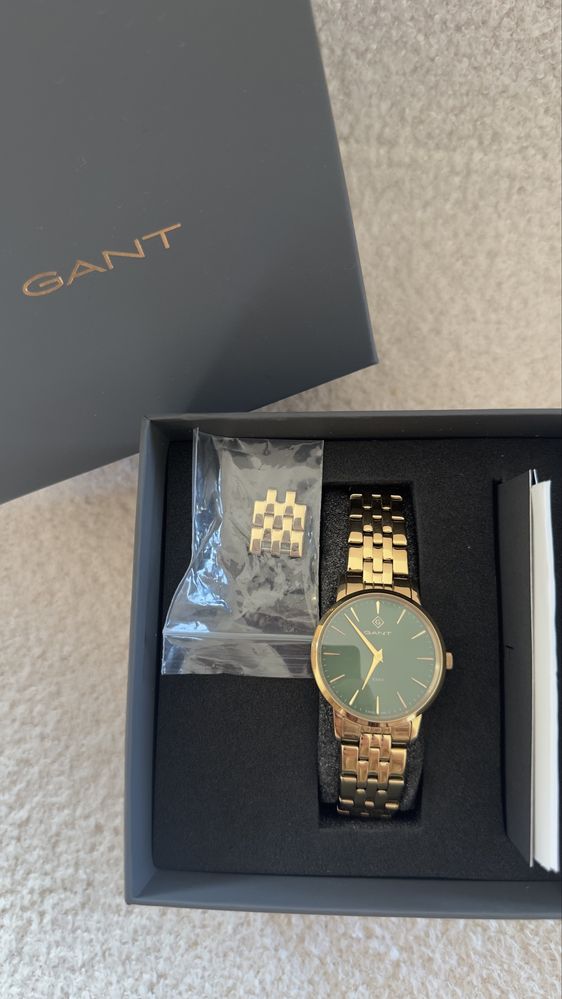 Relógio GANT Park Avenue dourado e verde