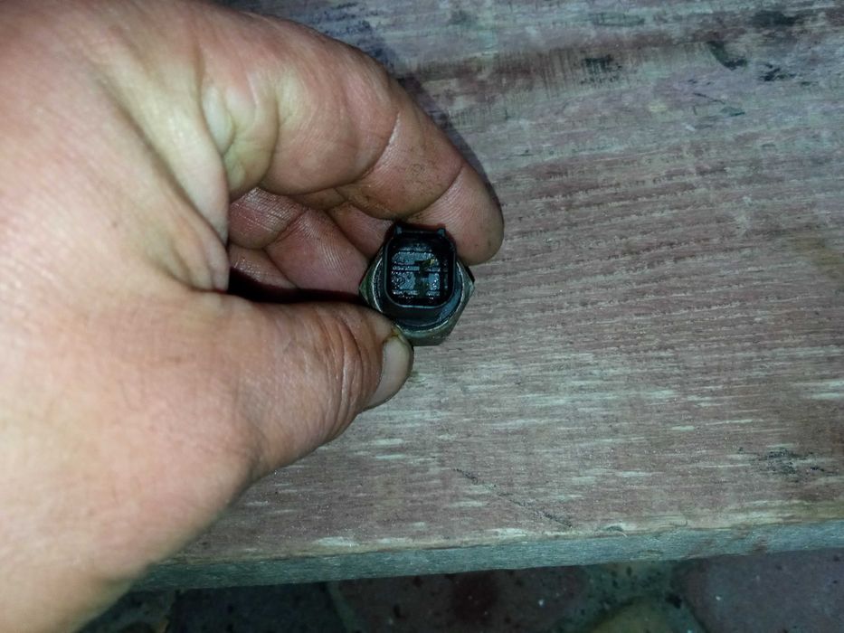 Датчик заднього ходу Фокус Мк1 оригінал 1.8D