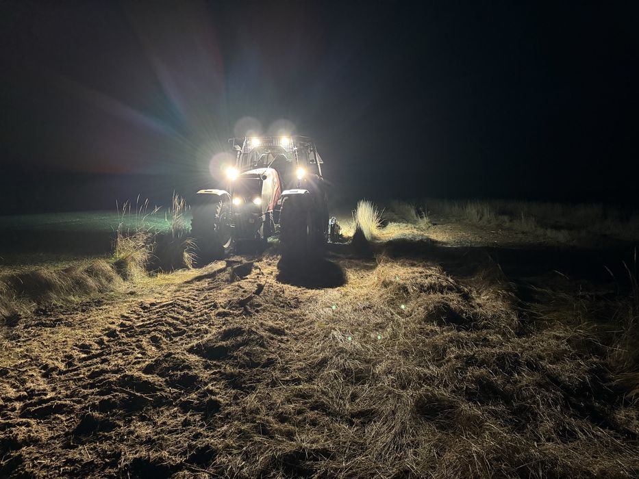 Mulczer powierzchniowy wgłebny frez czyszczenie działek wycinka drzew