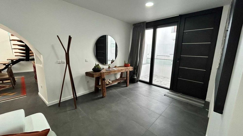 Moradia T2 com 3 Casas de Banho em Arraiolos/Sem Licença de Habitação