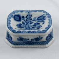 Saleiro porcelana da China decorado azul e branco com craquelê