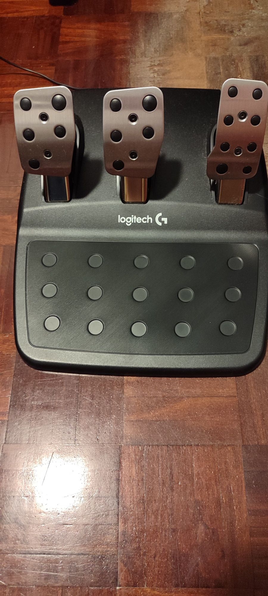 Logitech g29 (pouco usado)