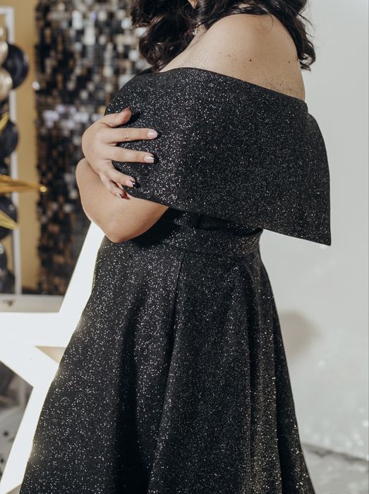 Випускна сукня/Випускне плаття