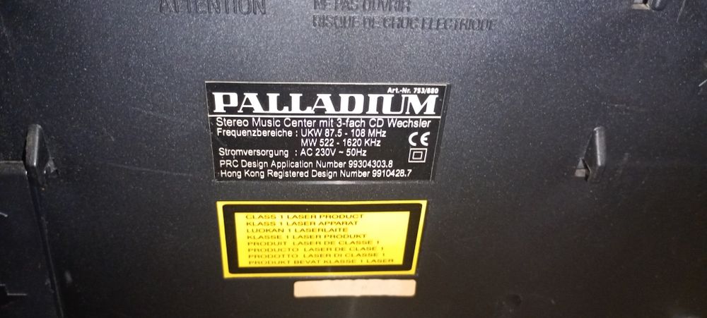 Mini wieża radio AUX i CD z pilotem i głośnikami