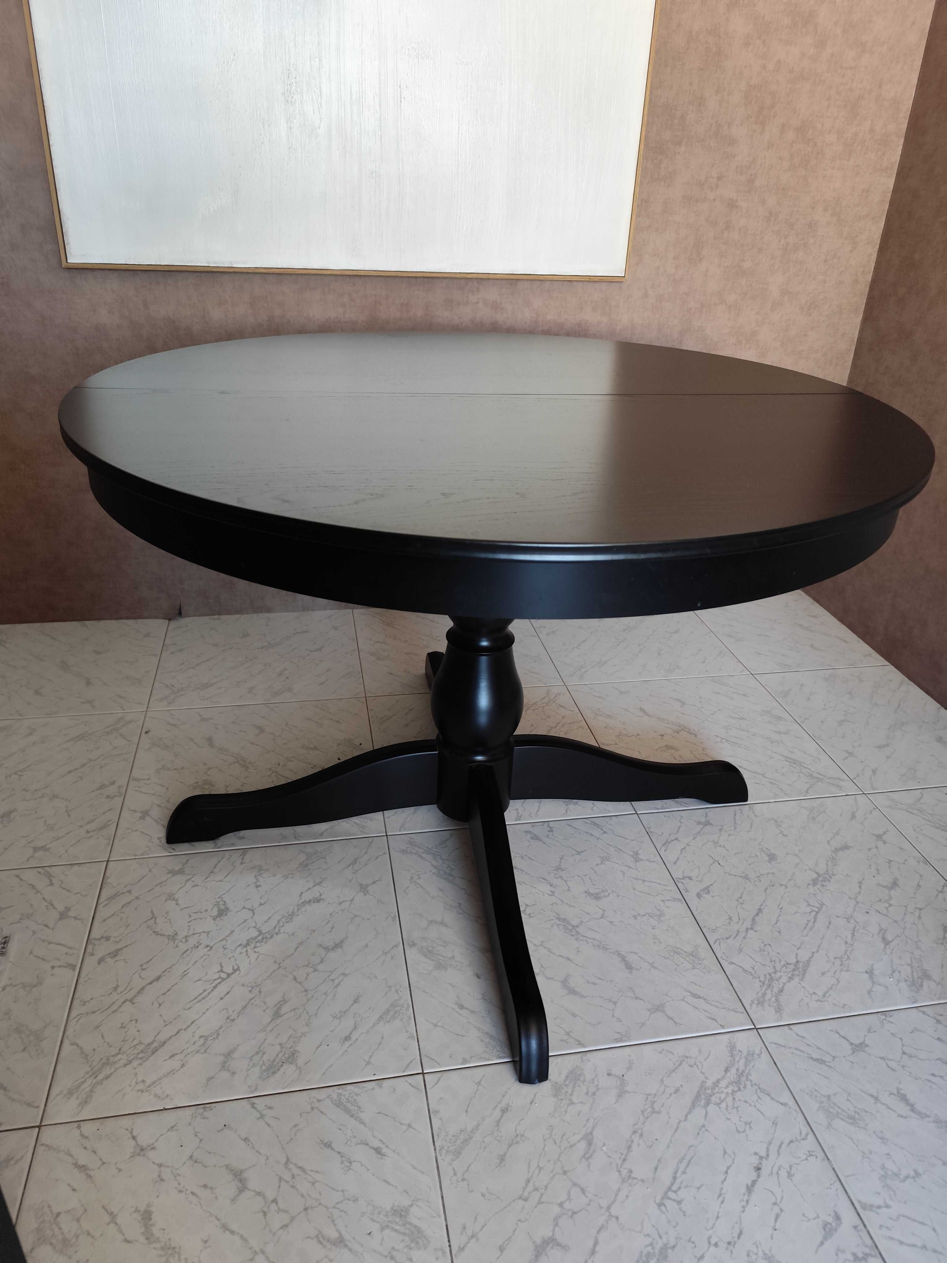 Mesa IKEA extensível. Fechada 1,10m e aberta 1,53m