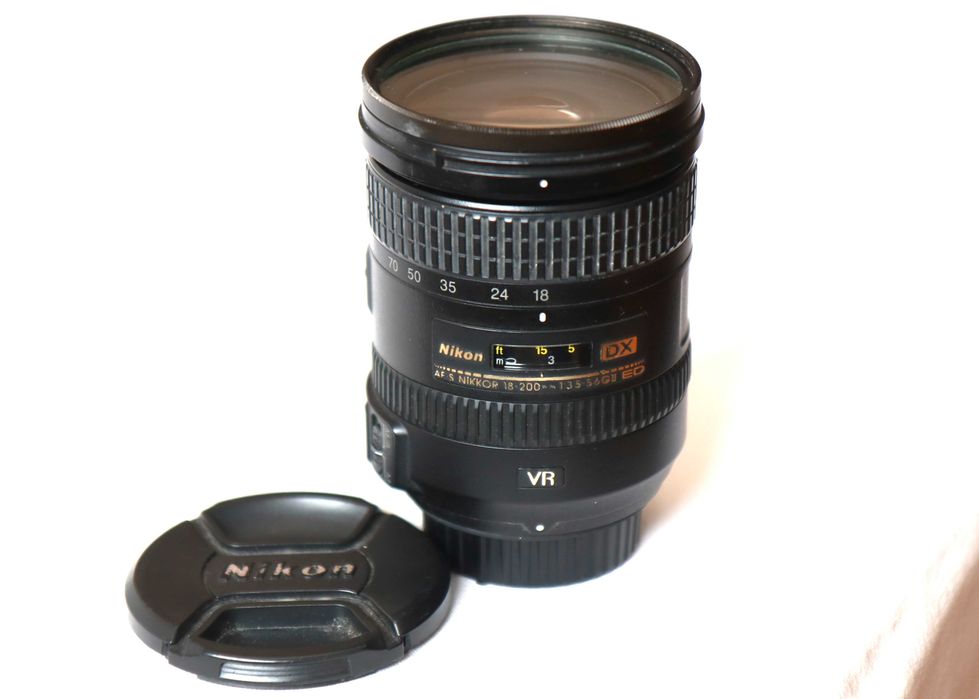 Lente Nikon 18-200mm objetiva em boas condições