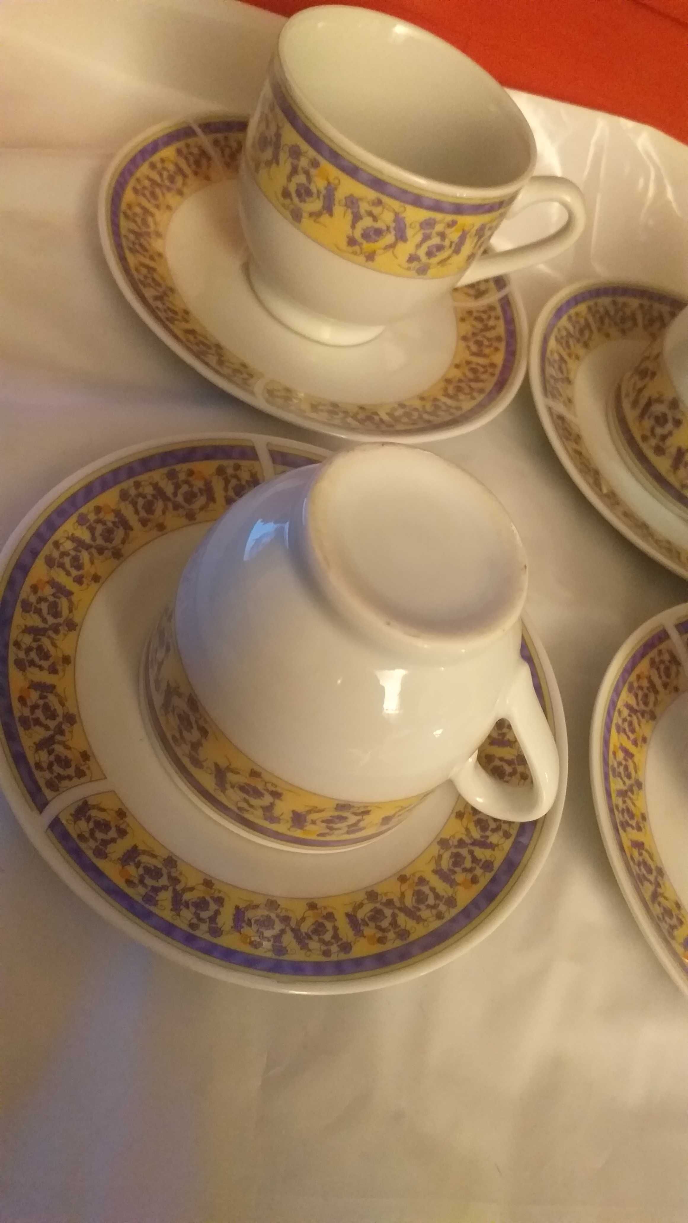 Chavenas  de café