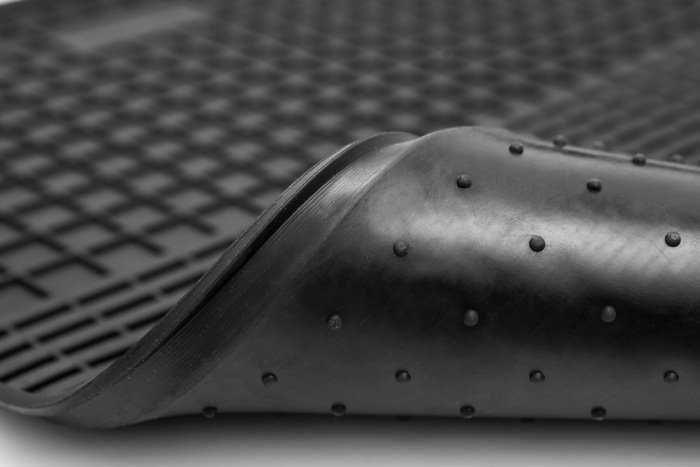 Citroen C3 II 08-17 rok dywaniki gumowe z rantem