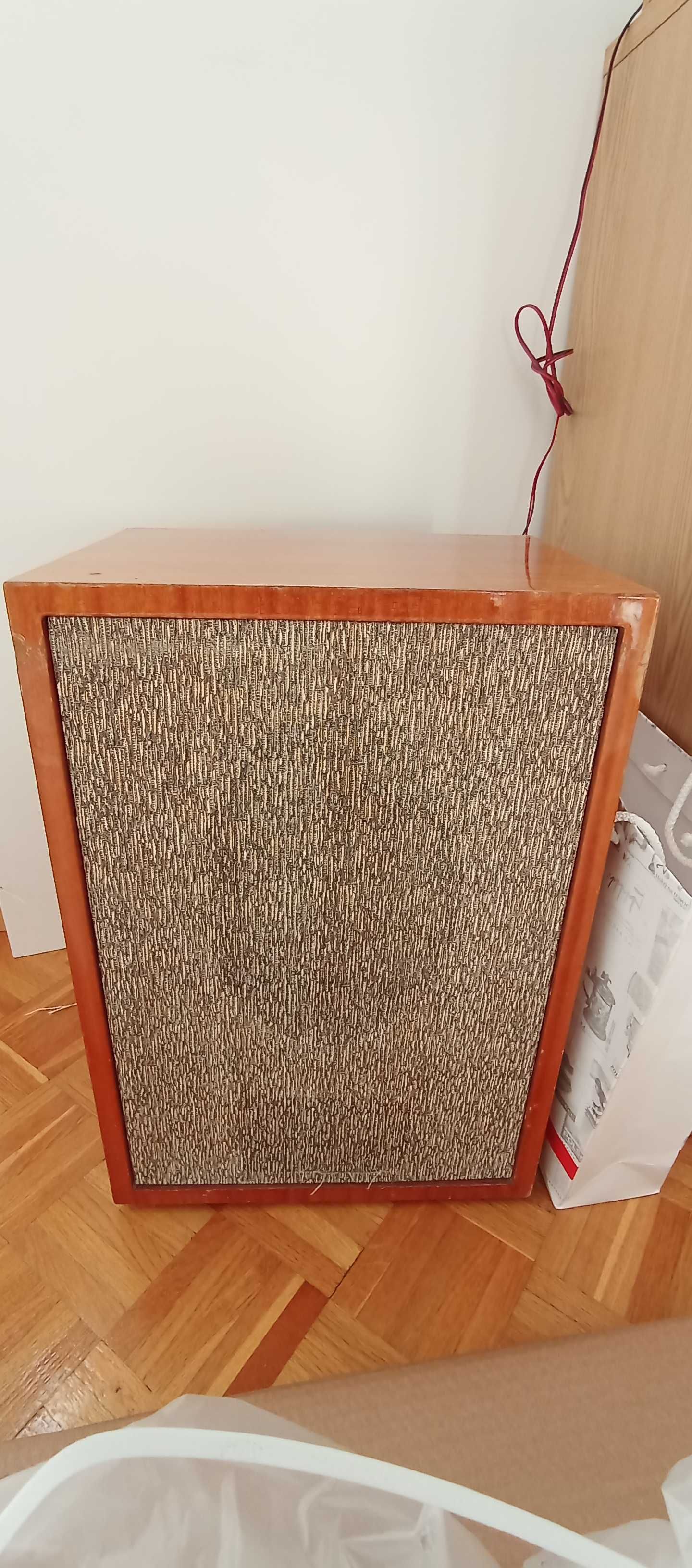 Elizabeth HI-FI   Diora  + 2 kolumny