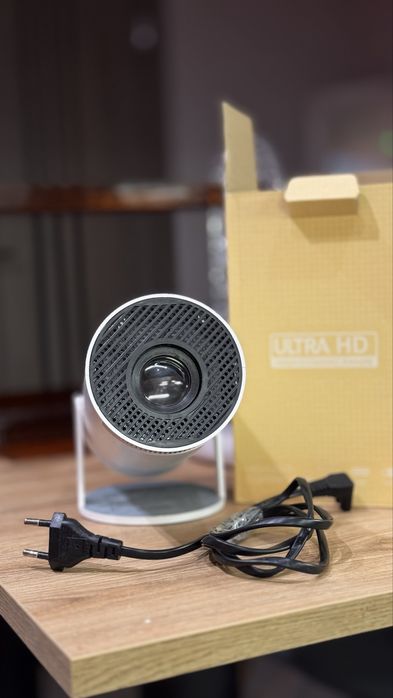 Міні проектор Ultra HD HY 300